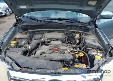 2010 Subaru Forester 2.5X Premium z USA, uszkodzony, nr VIN JF2SH6CCXAG702539